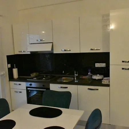 Apartment Ferienwohnung Fuer 4 Personen Ca 70 Qm In Zadar, Dalmatien Und Umgebung