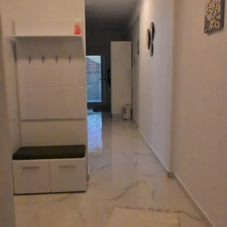 Ferienwohnung Fuer 4 Personen Ca 70 Qm In Zadar, Dalmatien Und Umgebung דירה